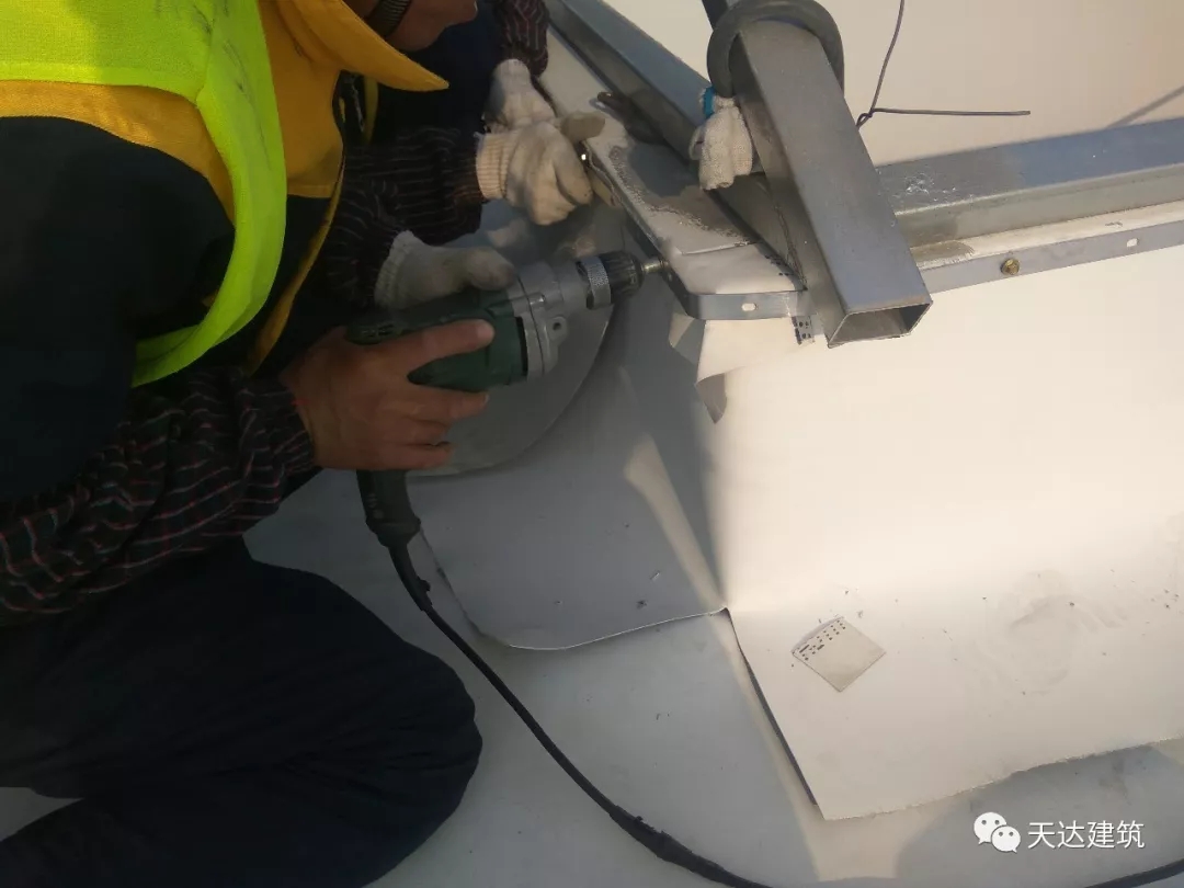 TPO防水卷材,耐根穿刺,冷屋面